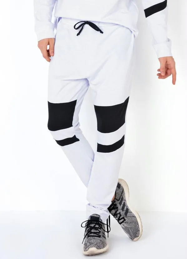 Moda Pop - Calça em Moletinho com Recortes Branca
