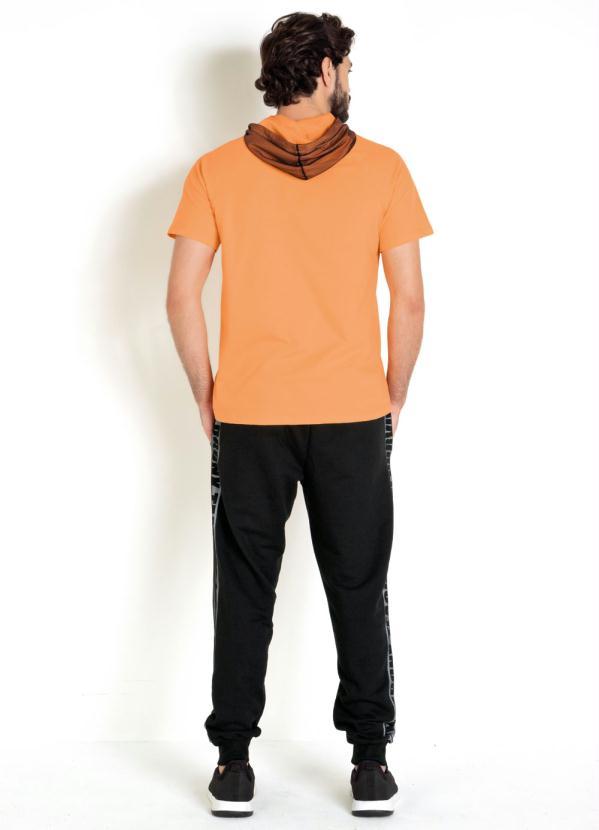 Outlet - Calça Preta com Recorte Lateral Estampado 4