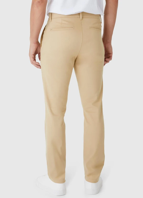 Malwee - Calça Chino em Sarja Cáqui 2