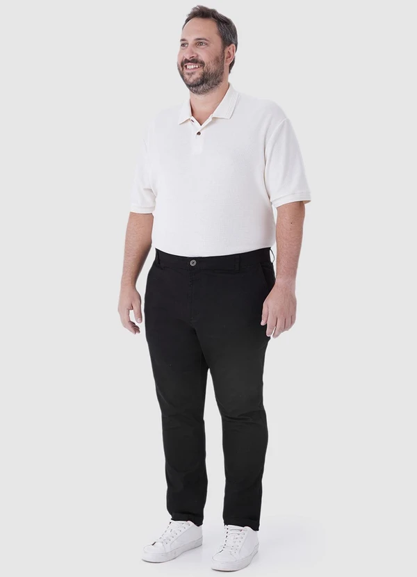 Malwee - Calça Chino em Sarja PlusPreto 4