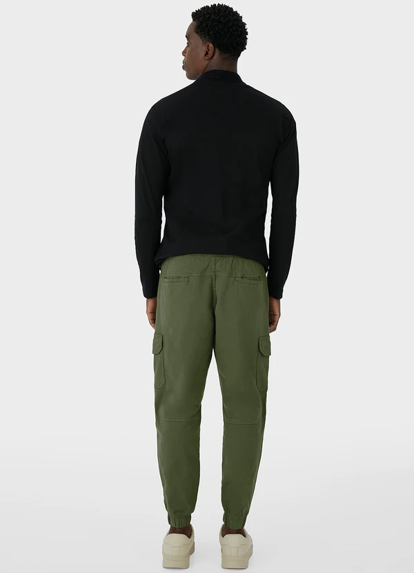 Malwee - Calça Jogger Cargo em Sarja Verde 4
