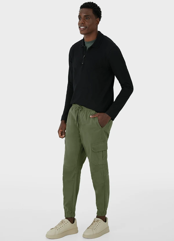 Malwee - Calça Jogger Cargo em Sarja Verde 5