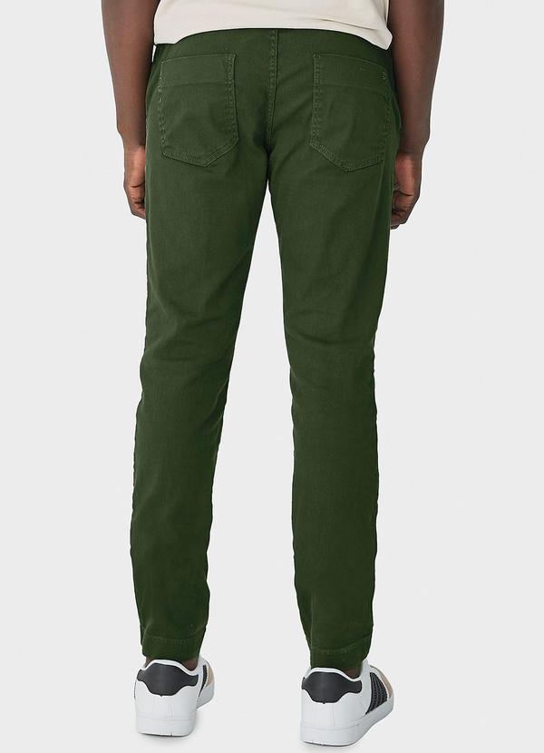 Malwee - Calça Masculina Chino em Sarja Verde 2