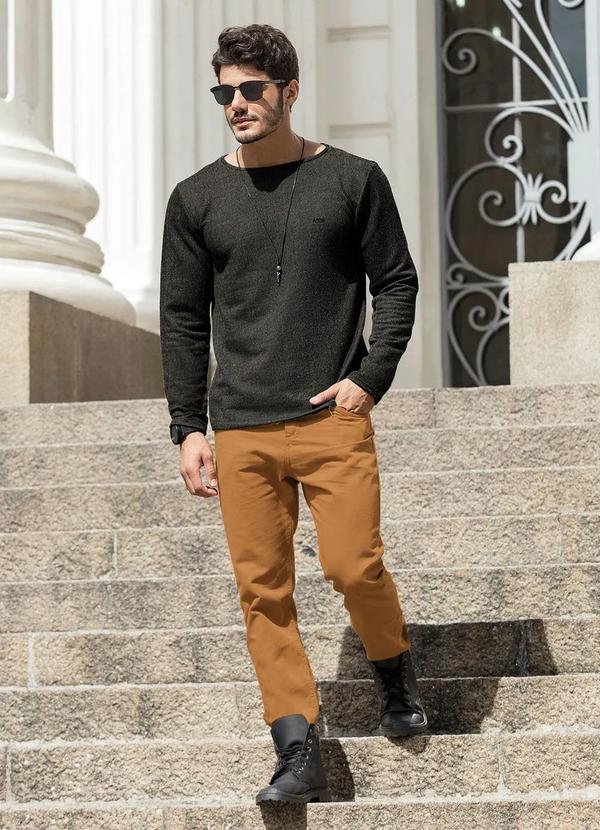 Actual - Calça Actual Caramelo com Bolsos 6