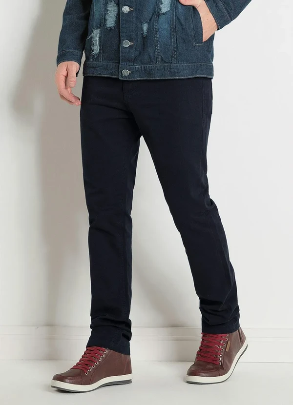 Actual - Calça Actual Preta com Bolsos