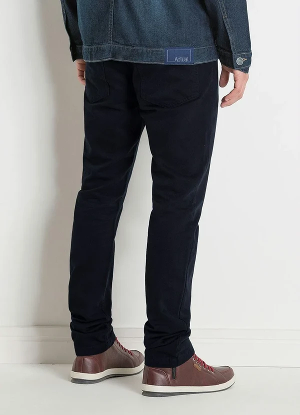 Actual - Calça Actual Preta com Bolsos 2