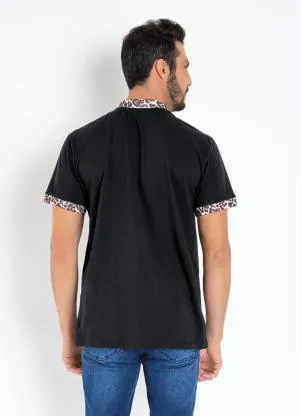 Multimarcas - Camisa Polo Preta com Detalhes em Animal Print - MULTIMARCAS