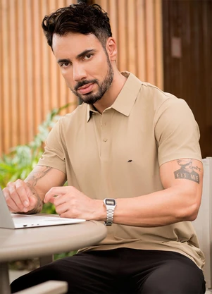 Hiatto Confecção - Polo Sporttech Botão Bege - HIATTO CONFECÇÃO