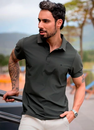 Hiatto Confecção - Polo Sporttech Botão Masculina Verde Oliva - HIATTO CONFECÇÃO