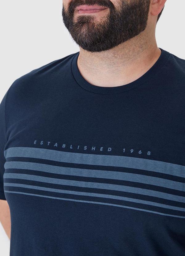 Malwee Plus - Camiseta Azul Marinho Regular com Listras 5