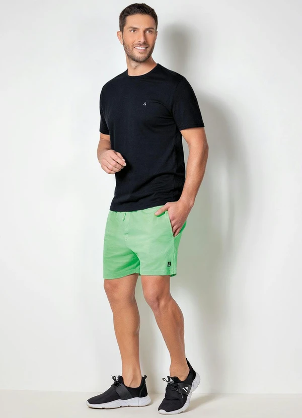 Actual - Camiseta Básica com Detalhe Bordado Preta 7