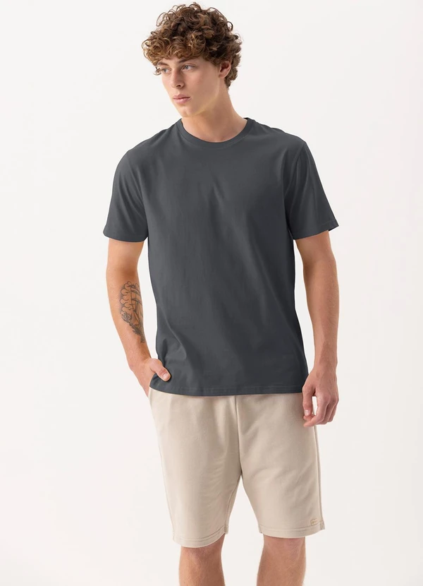 Fico - Camiseta Básica em Malha Cotton Cinza 3