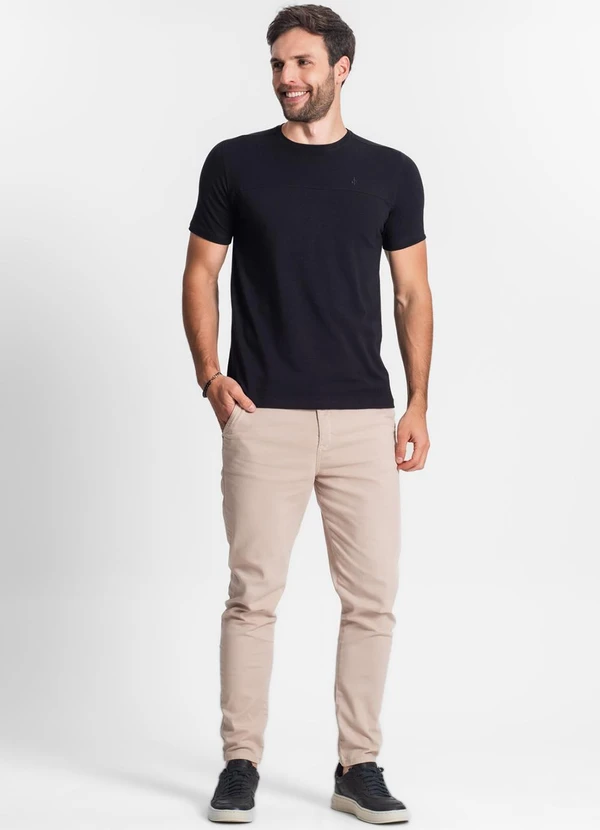 Diametro - Camiseta Básica Masculina Preto 3