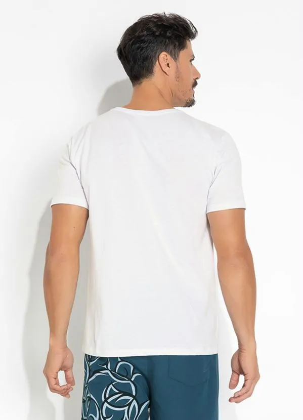 Moda Pop - Camiseta Branca com Estampa Localizada 2