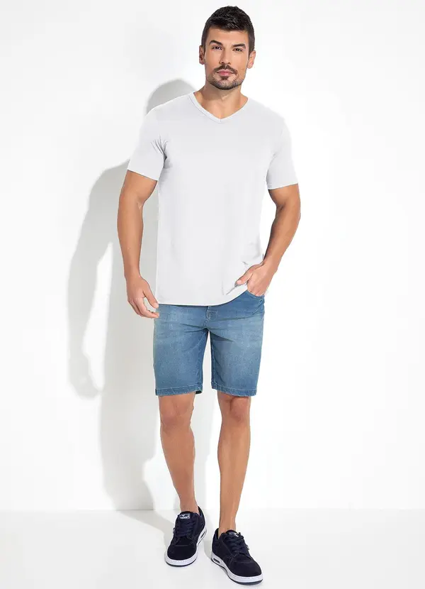 Basicamente - Camiseta Branca em Malha de Algodão 3