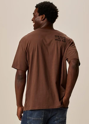Malwee - Camiseta Comfort Breathe In The Wild Air Marrom - MALWEE