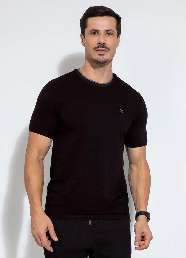Exco - Camiseta em Piquet Preto