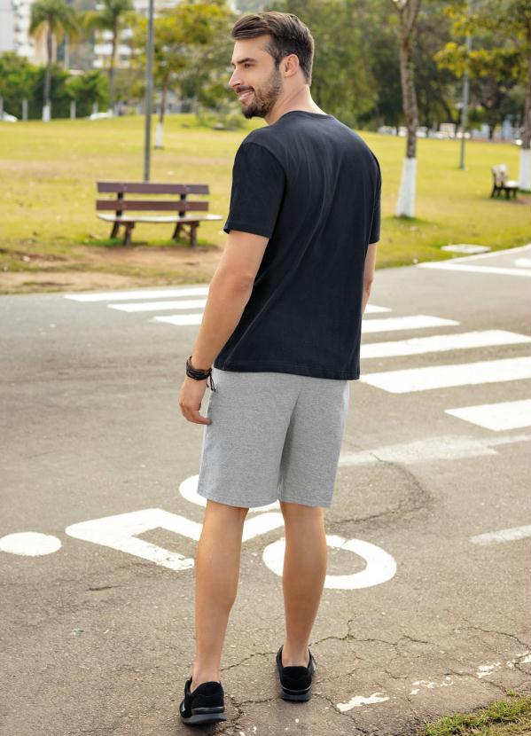 Outlet - Camiseta Estampa Óculos 3d Preto 4