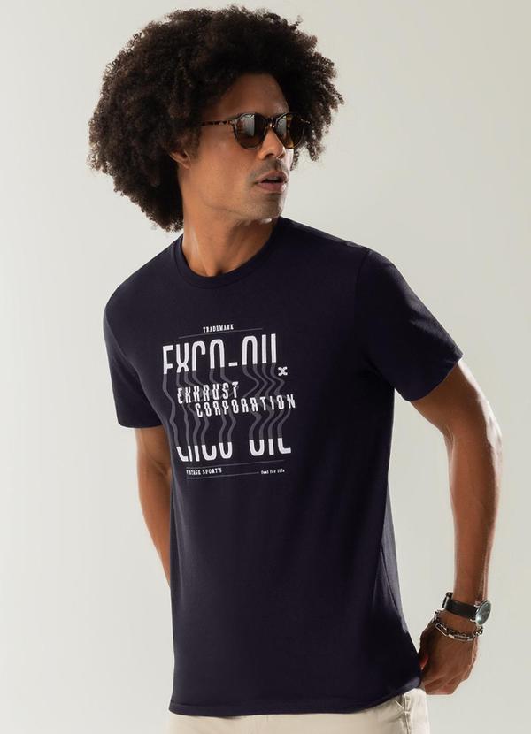 Exco - Camiseta Estampada com Relevo Preto
