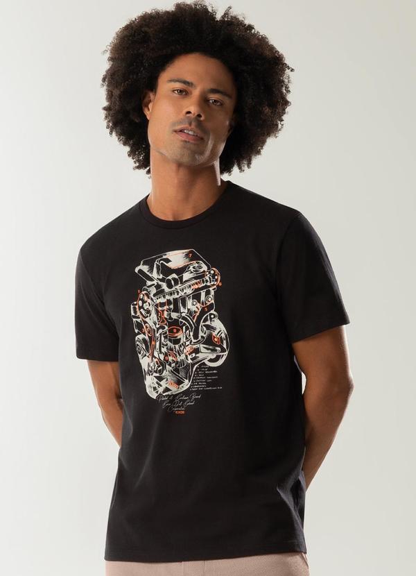 Exco - Camiseta Estampada com Relevo Preto