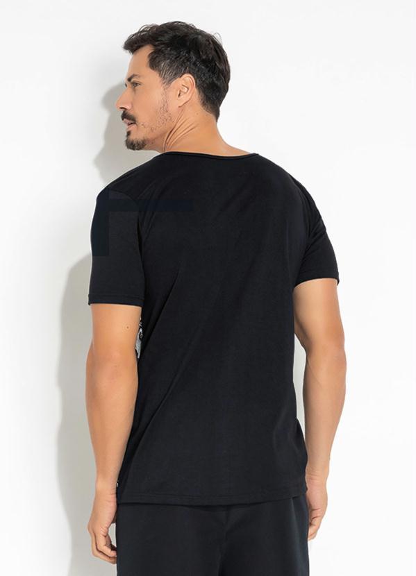 Moda Pop - Camiseta Folhagem com Estampa e Bolso 2