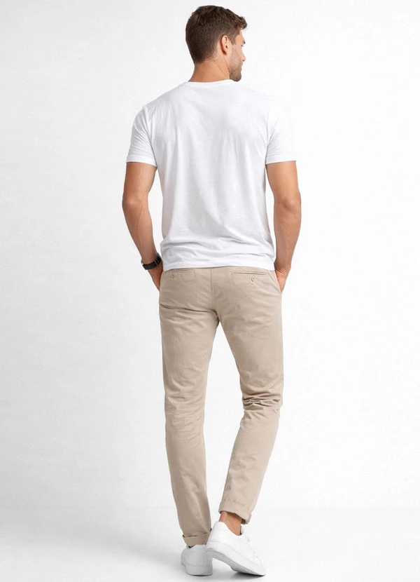 Select - Camiseta Masculina Básica com Gola em V Branco 4