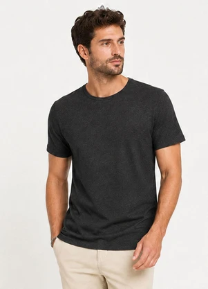 Select - Camiseta Masculina Básica em Malha Rover Preto - SELECT
