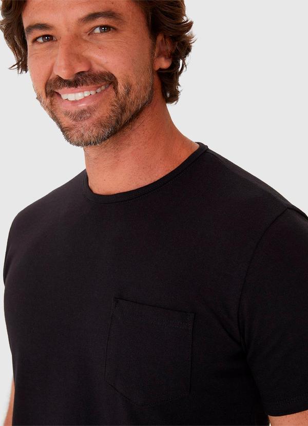 Malwee - Camiseta Masculina Bolso Frontal Preto 5