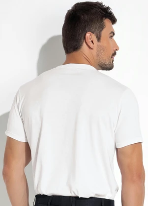 Basicamente - Camiseta Masculina Branca com Mangas Curtas - BASICAMENTE