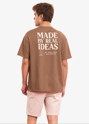 Minty - Camiseta Masculina com Cava Deslocada Marrom - MINTY