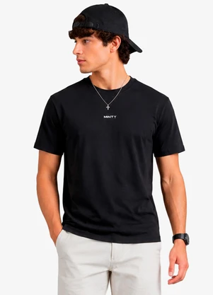 Minty - Camiseta Masculina com Cava Deslocada Preto - MINTY