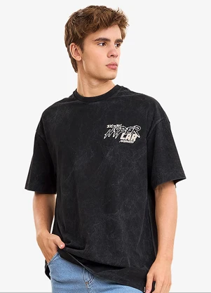 Minty - Camiseta Masculina com Estampa Localizada Preto - MINTY