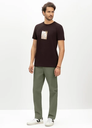 Essendi - Camiseta Masculina em Malha Marrom - ESSENDI