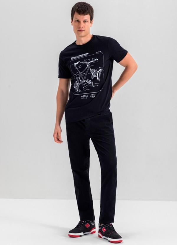 Essendi - Camiseta Masculina em Malha Preto 3