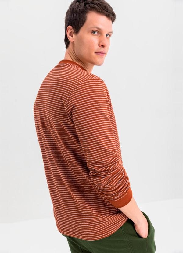 Essendi - Camiseta Masculina em Malhão   Marrom 2