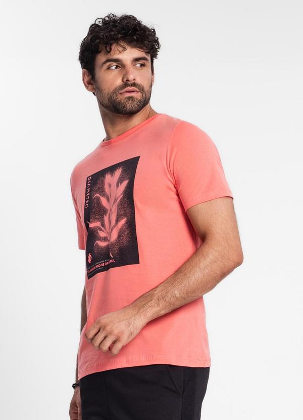 Diametro - Camiseta Masculina em Meia Malha Rosa