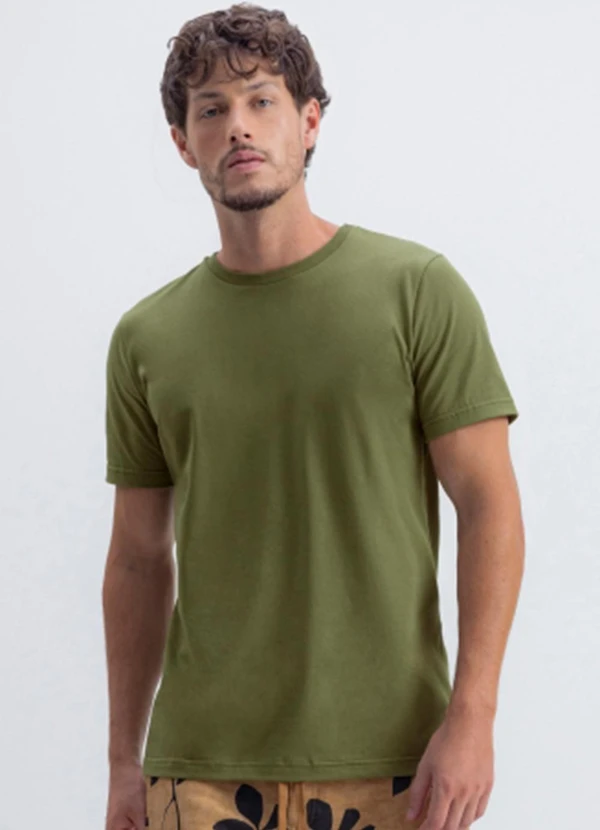 Essendi - Camiseta Masculina Essencial em Malha Verde