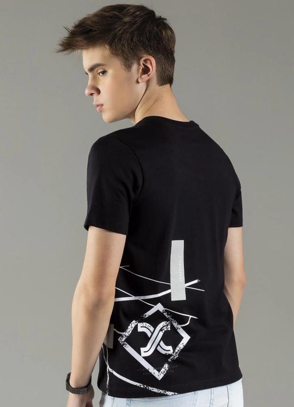 Exco - Camiseta Masculina Estampada com Relevo Fosco Preto 2
