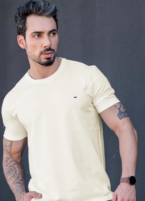 Hiatto Confecção - Camiseta Masculina Pima Off White