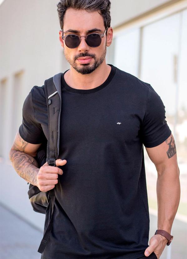 Hiatto Confecção - Camiseta Pima Masculina Preto