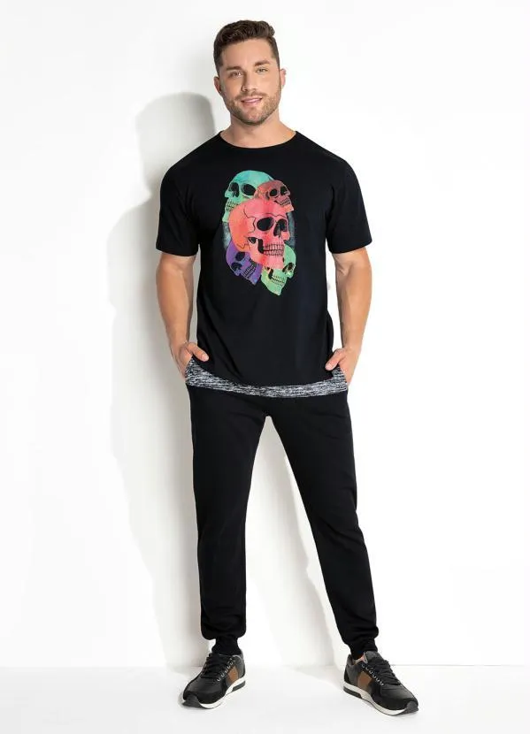 Moda Pop - Camiseta Preta com Estampa Localizada 4