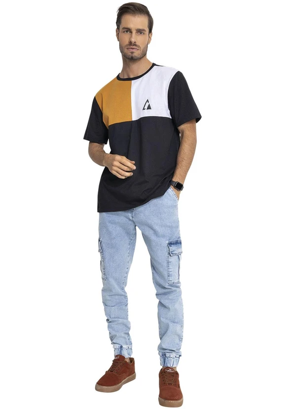 Actual - Camiseta Preto em Malha de Algodão Penteado 3