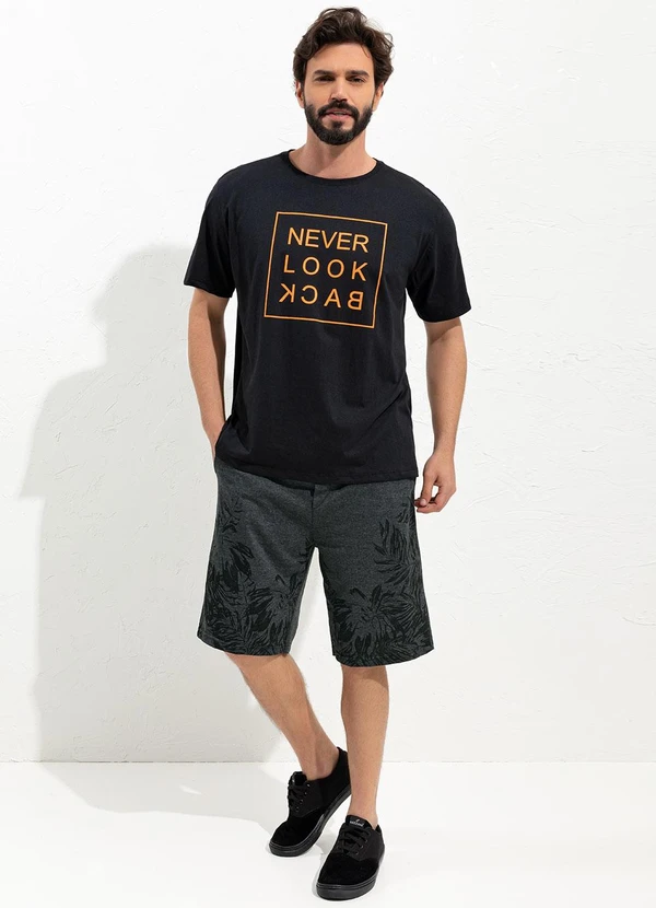 Moda Pop - Camiseta Preto em Malha de Algodão 3