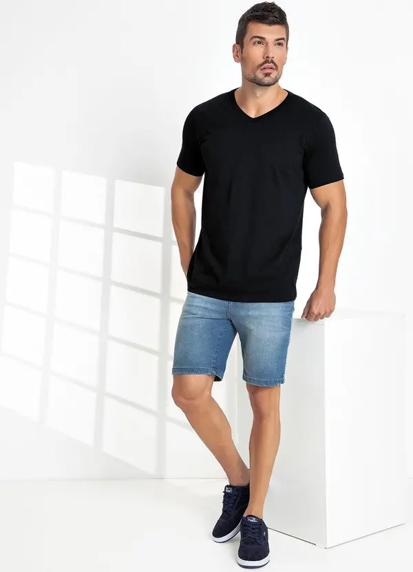 Basicamente - Camiseta Preto em Malha de Algodão 5