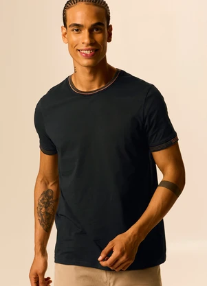 Malwee - Camiseta Slim em Malha Preto - MALWEE