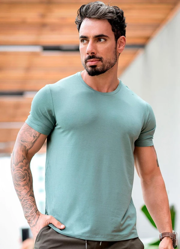 Hiatto Confecção - Camiseta Tech Modal Masculina Verde 2