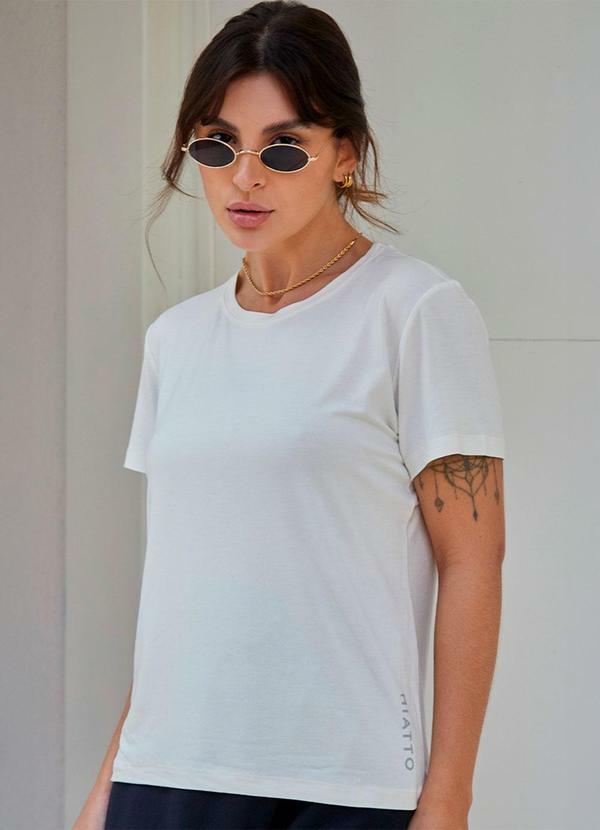 Hiatto Confecção - Camiseta Tech Visco Feminina Off White