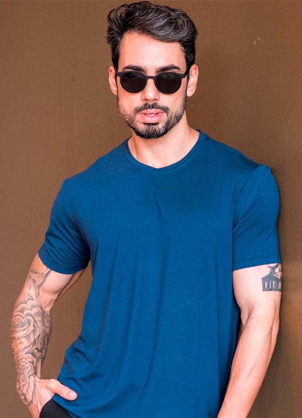 Hiatto Confecção - Camiseta Tech Visco Masculina Marinho