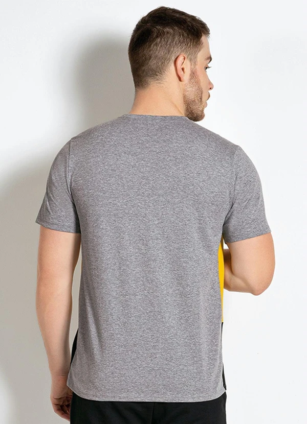 Moda Pop - Camiseta Tricolor com Estampa Frontal 4