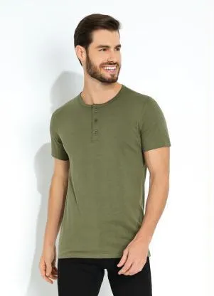 Basicamente - Camiseta Verde Militar Masculina com Botões - BASICAMENTE